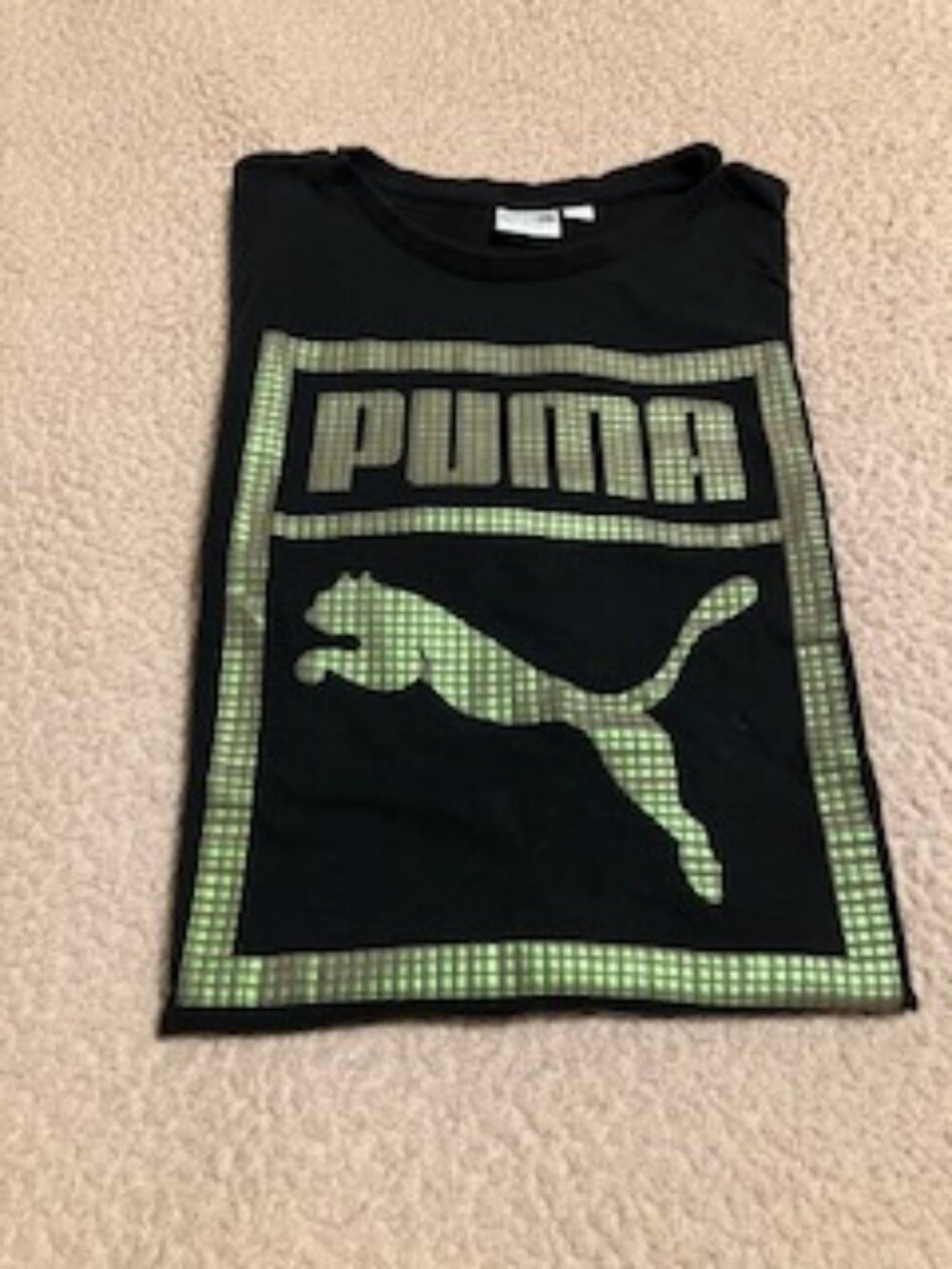 Puma T-Shirt with Logo   Size Large
